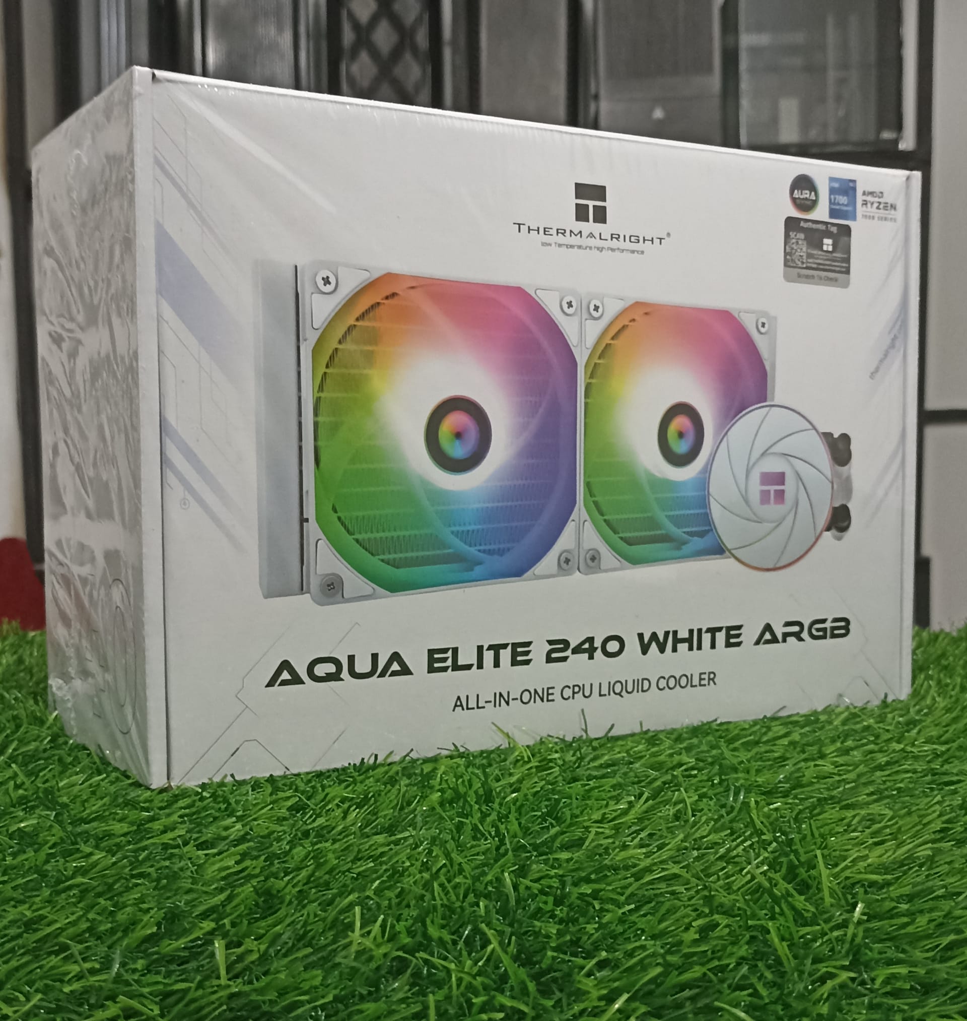 THERMAL RIGHT AE240 LIQUID COOLER WHITE thumbnail 3